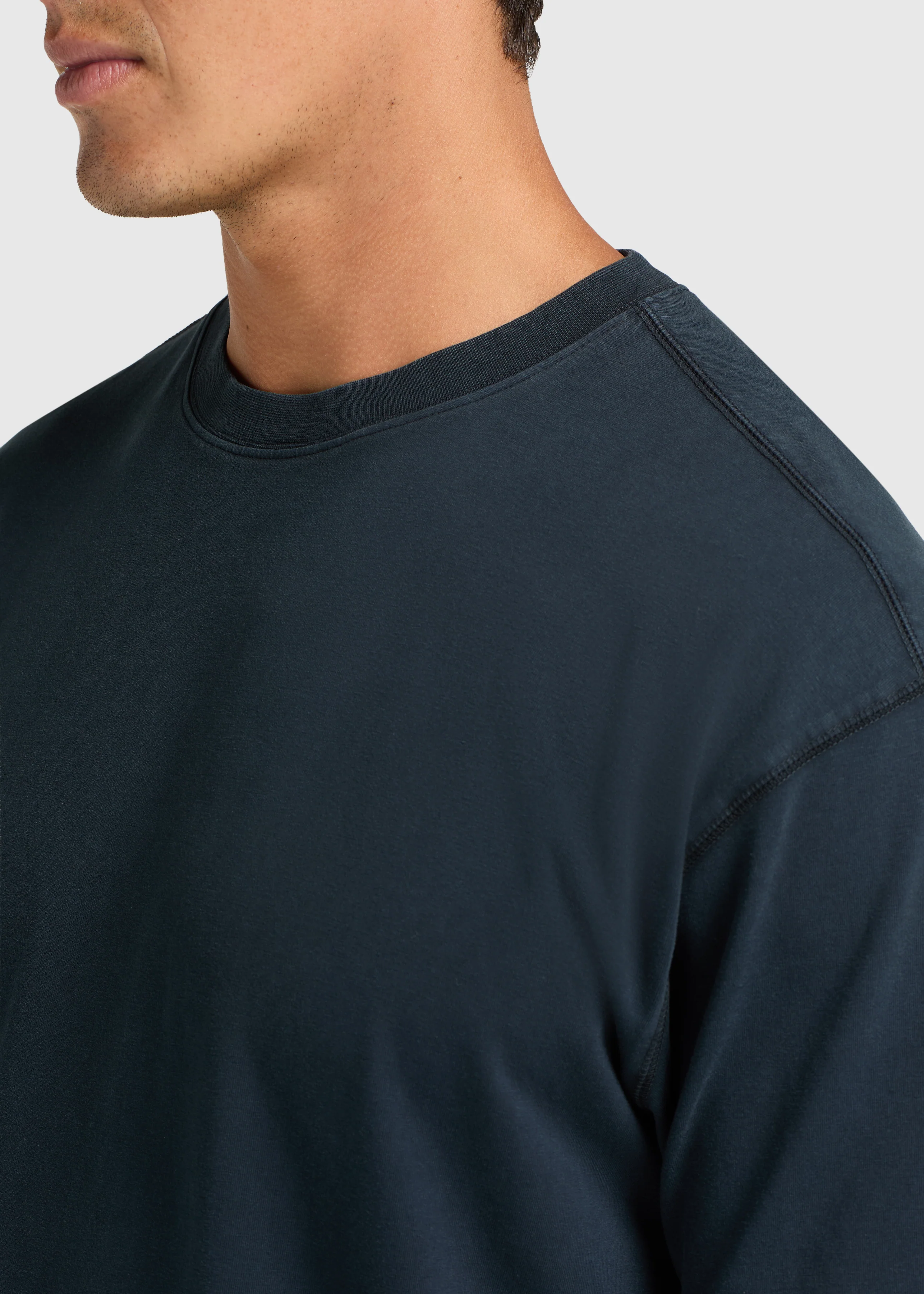 Clean Basic Tee - Navy Blue - Image 3