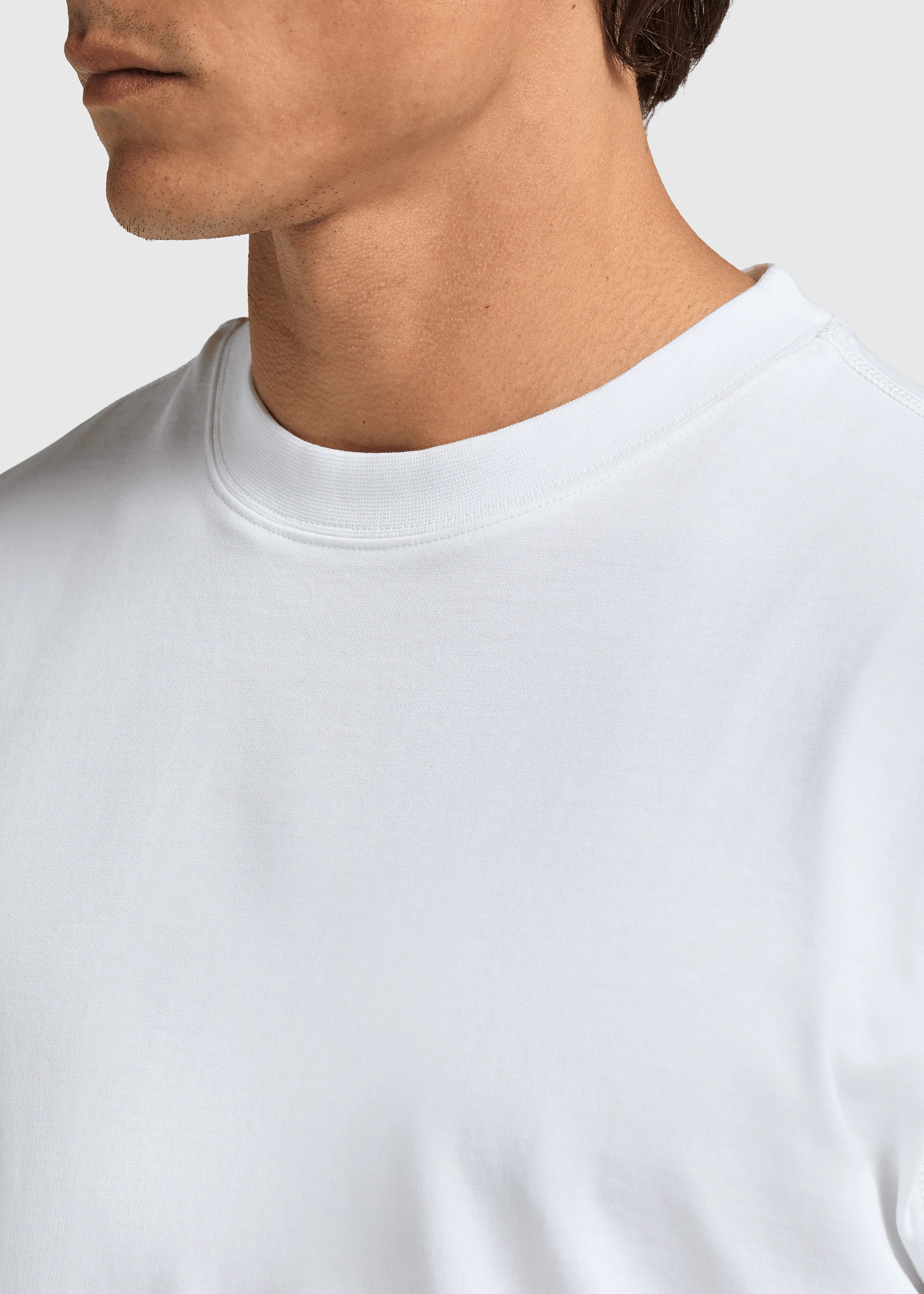 Regular Basic Tee - White - Image 3