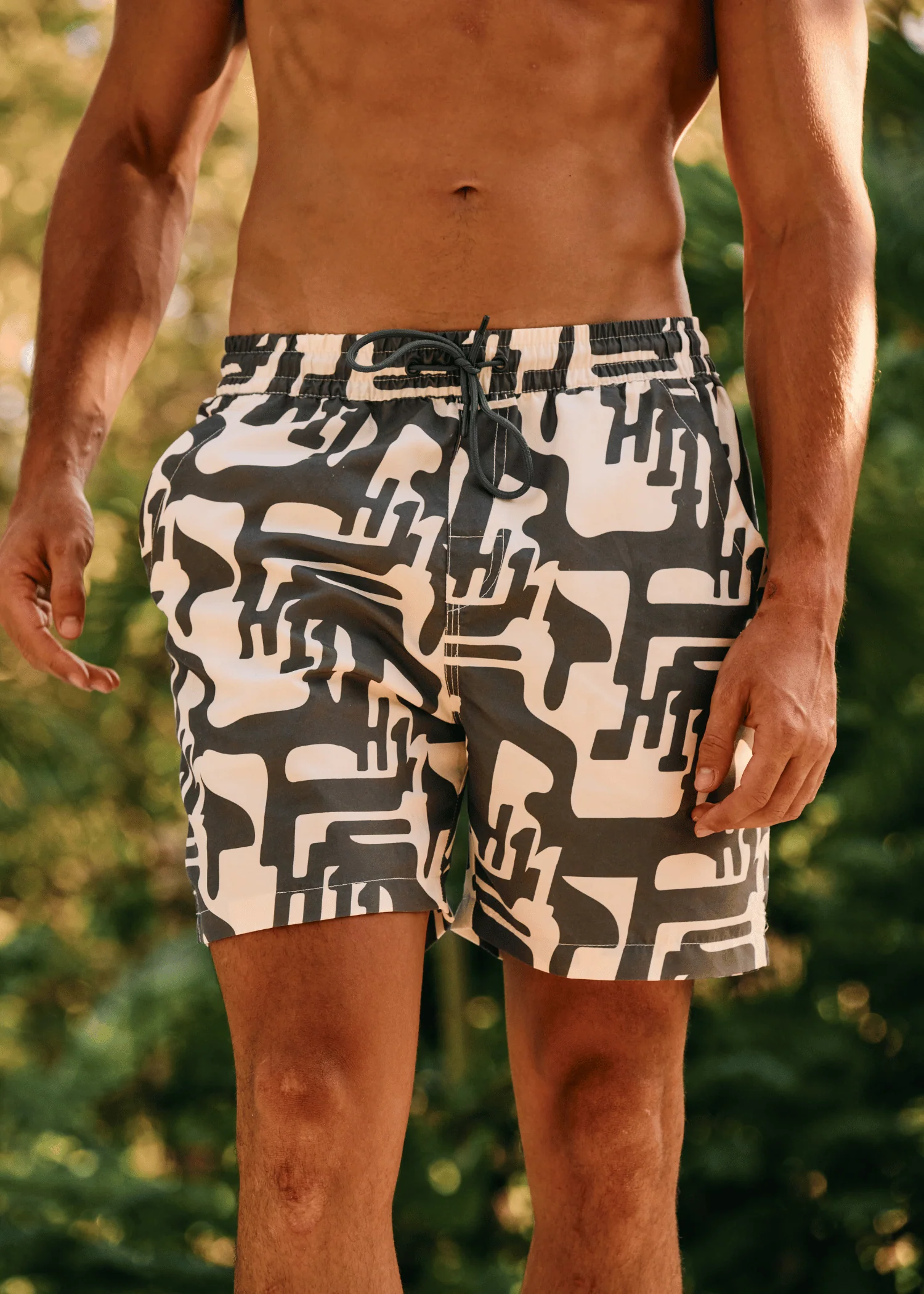 H11 Swim short - Olive green - Image 3